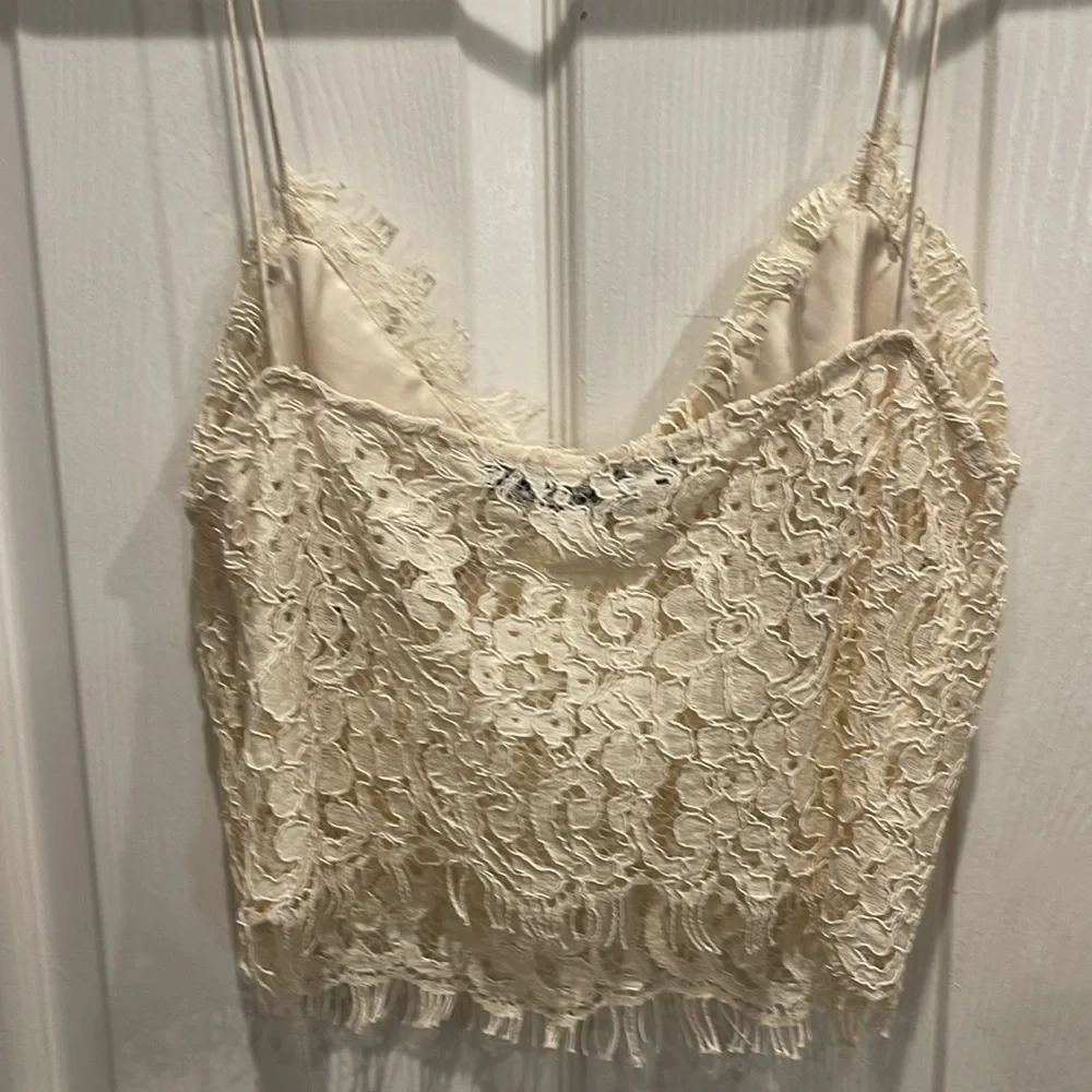 Off White Lace Tank - Picture 3 of 4